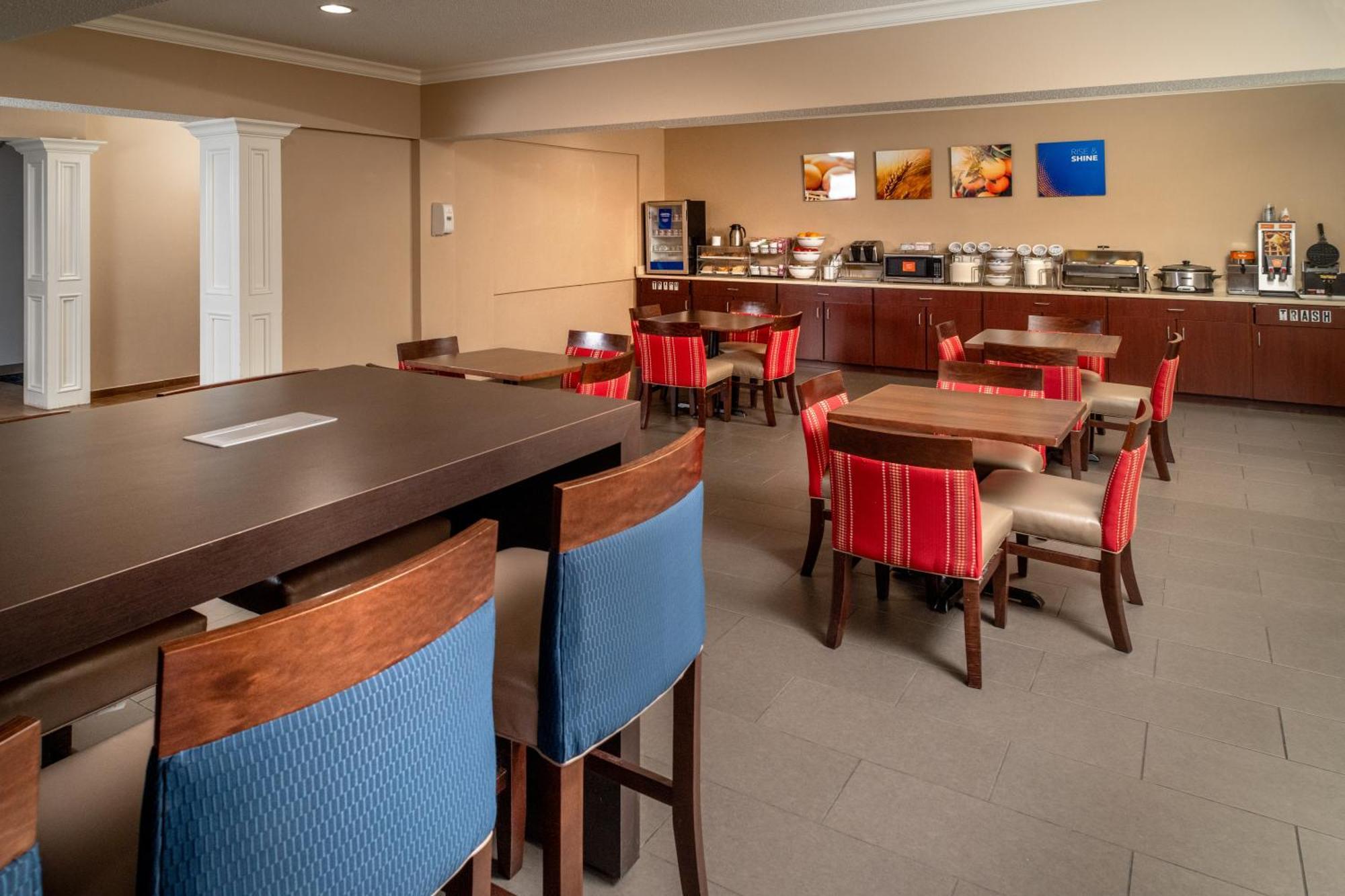 Comfort Suites Prestonsburg West Экстерьер фото
